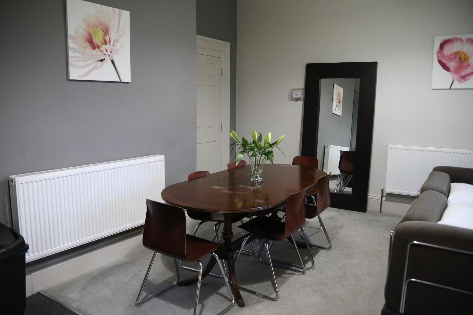 The Regency - Historic Residences By The Sea Ilfracombe Room photo