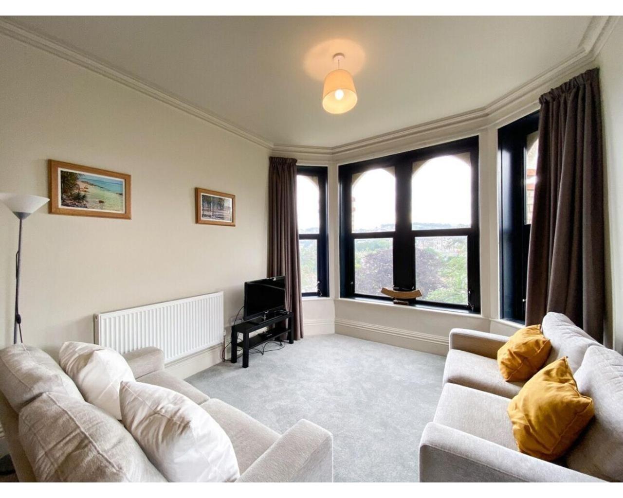 The Regency - Historic Residences By The Sea Ilfracombe Room photo
